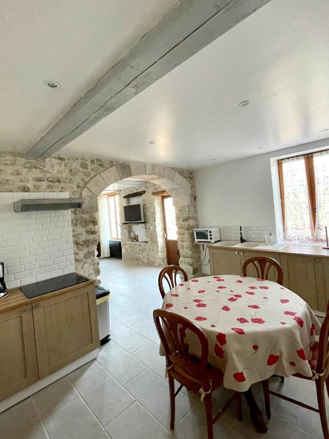 Le Petit Chalus Grand Gite Forcalquier Εξωτερικό φωτογραφία